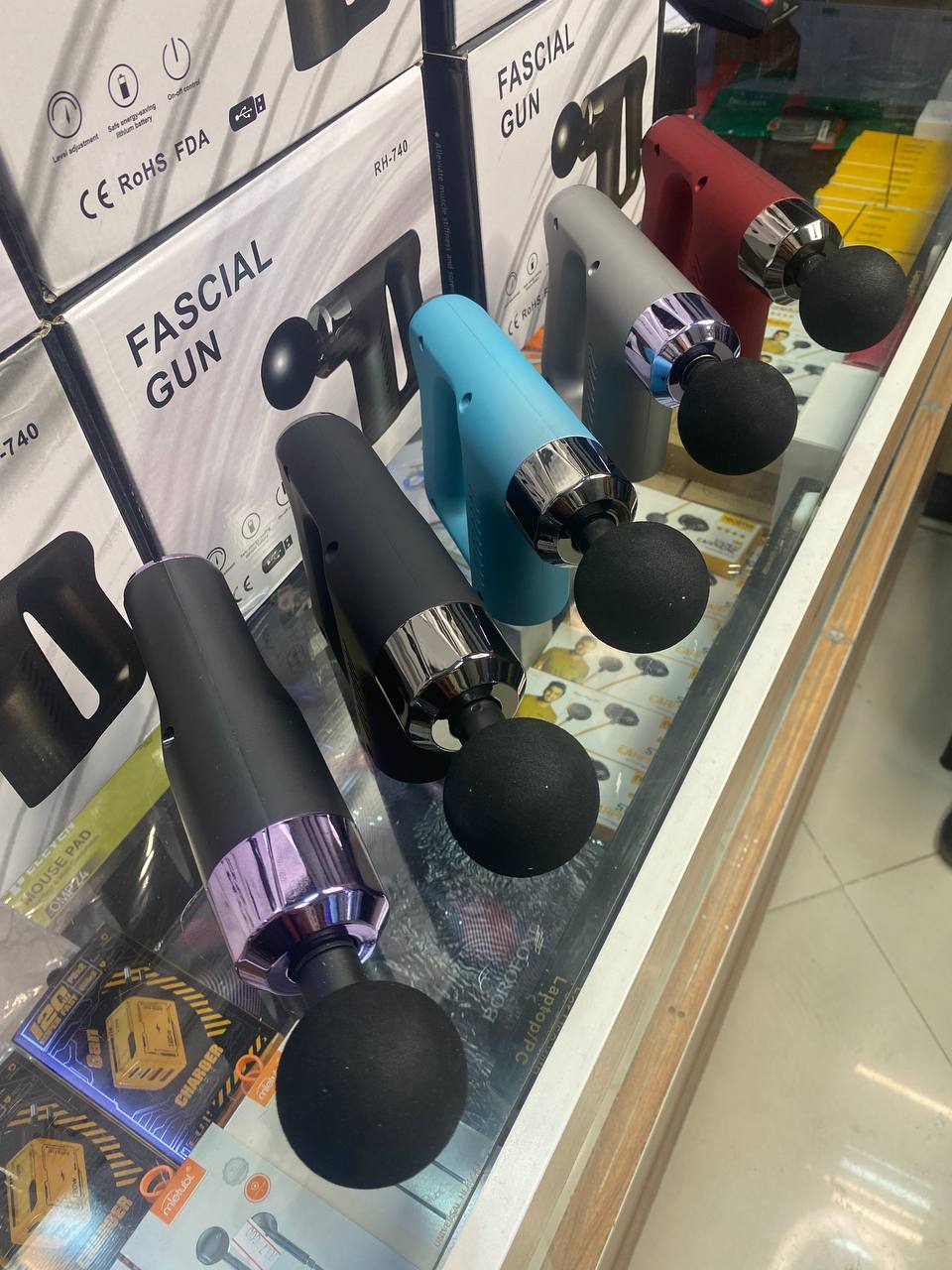 تصویر ماساژور تفنگی KH‑740 برای ماساژ عضله