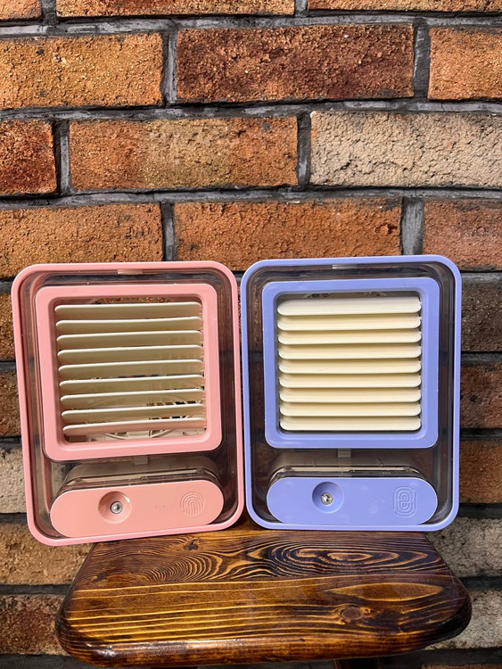 «پنکه شارژی رومیزی تابستانی با چراغ