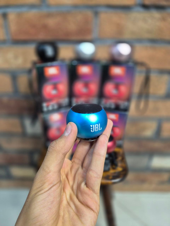 طراحی کوچک اسپیکر JBL M3 Mini